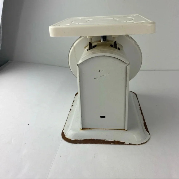 Vintage 1960s American Family Nursery Scale Baby 30 LBS Weight DECOR ONLY - Picture 4 of 5